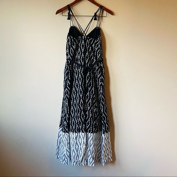 Banana Republic Maxi Dress - Picture 2 of 5